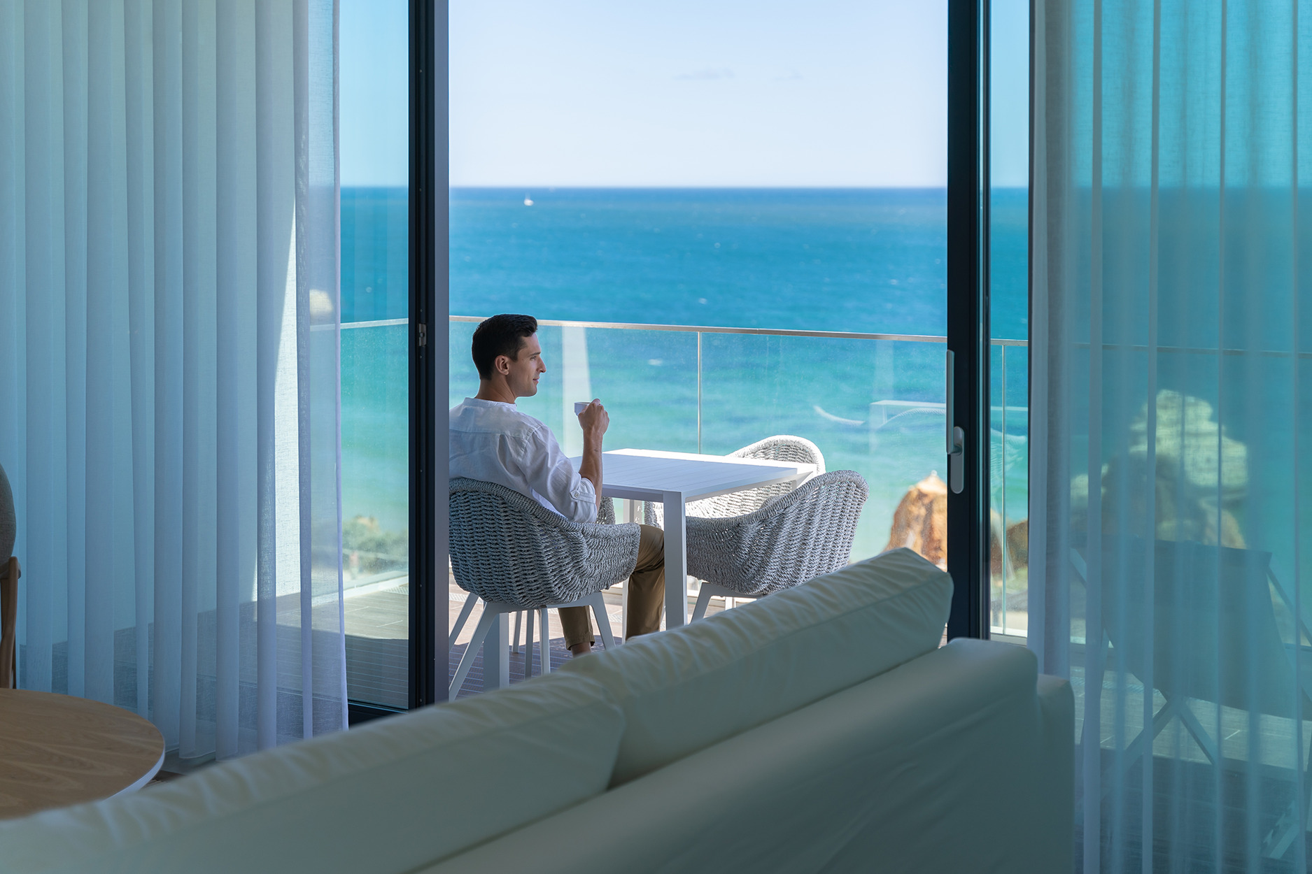 Fotografia com modelos para Hotelaria Shantivillas